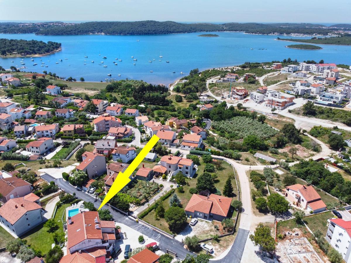 Apartments Biskupije 810 Medulin Eksteriør bilde